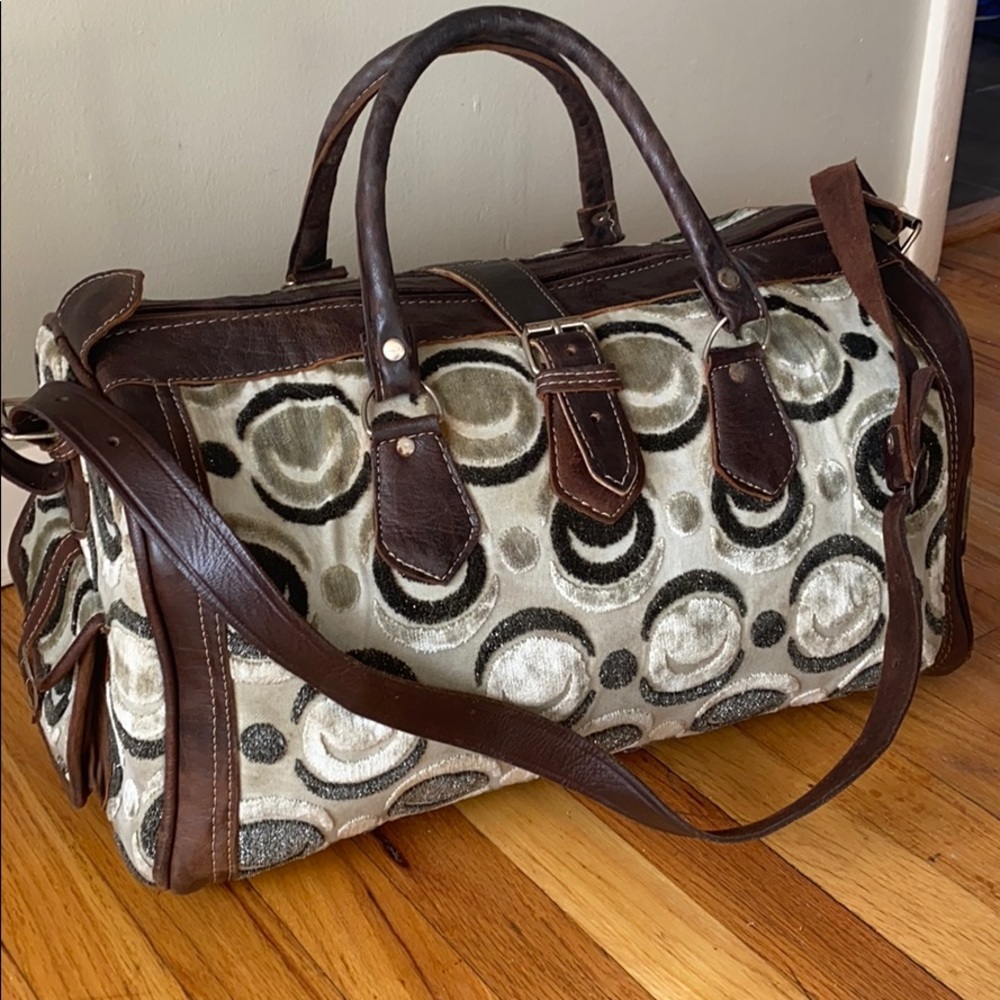 ❤️HP❤️ Beautiful Leather Weekend Bag from Portugal